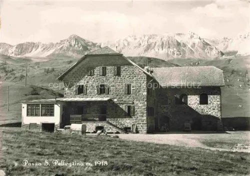 AK / Ansichtskarte Passo San Pellegrino 1918m Moena di Fassa Dolomiti IT 