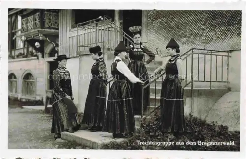 AK / Ansichtskarte Trachten  Costumes-- Bregenzerwald 