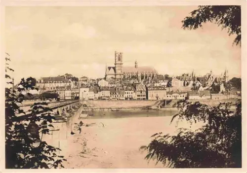 AK / Ansichtskarte NEVERS 58 Nievre Altstadt mit Kathedrale