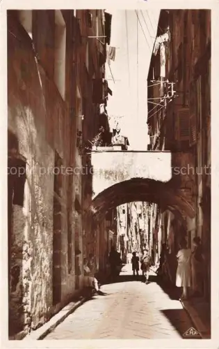 AK / Ansichtskarte MENTON 06 Alpes-Maritimes Une vieille Rue