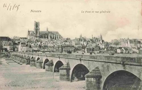 AK / Ansichtskarte NEVERS 58 Nievre Le Pont et vue generale 