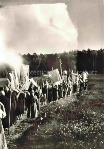 AK / Ansichtskarte Heroldsbach Forchheim Bayern Auf dem Hl Berg bei der Prozession am Nachmittag
