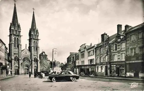 AK / Ansichtskarte La Ferte-Mace Alencon 61 Orne La Place Marechal Leclere