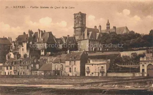 AK / Ansichtskarte NEVERS 58 Nievre Vielles Maisens du Quai de la Loire