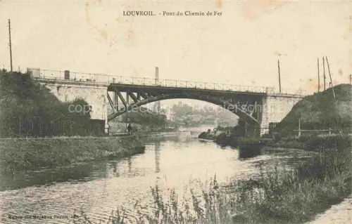 AK / Ansichtskarte Louvroil Avesnes-sur-Helpe 59 Nord Pont du Chemin de Fer