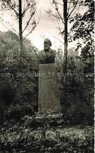 AK / Ansichtskarte HUSUM  Nordfriesland Norsee Schleswig-Holstein Theodor Storm Denkmal