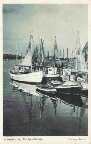 AK / Ansichtskarte ECKERNFoeRDE Ostseebad Fischereihafen