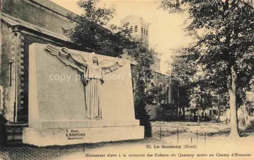 AK / Ansichtskarte Le Quesnoy Avesnes-sur-Helpe 59 Nord Monument morts au Champ d Honneur
