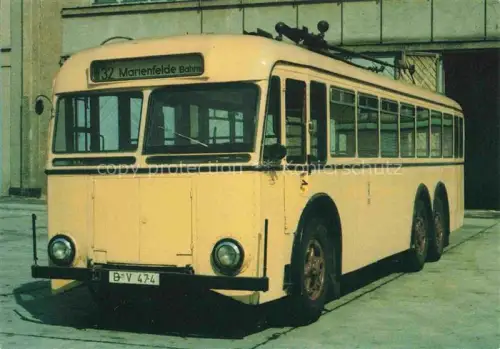 AK / Ansichtskarte Bus Autobus Omnibus Berliner Verkehrsmittel ssW Obus Daimier Benz 