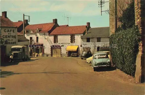 AK / Ansichtskarte La Plaine-sur-Mer Saint-Nazaire 44 Loire-Atlantique Place de l'Eglise