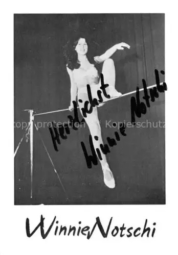 AK / Ansichtskarte Zirkus Artistik Variete Cirque-- Winnie Notschi Tourneen Hallo Paris