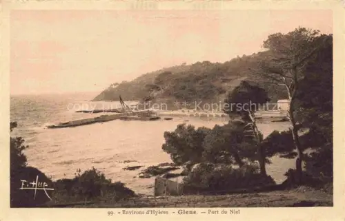 AK / Ansichtskarte Giens Hyeres TOULON 83 Var Port du Niel 
