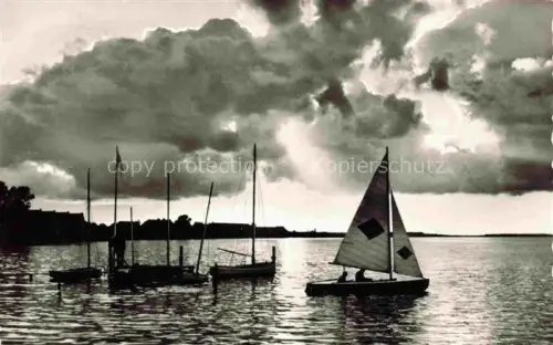 AK / Ansichtskarte Heiligenhafen Ostseebad Abend am Binnensee