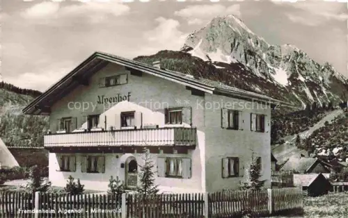 AK / Ansichtskarte MITTENWALD Bayern Fremdenheim Alpenhof