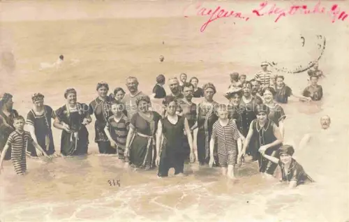 AK / Ansichtskarte CAYEUX -SUR-MER Abbeville 80 Somme La Plage Strand 