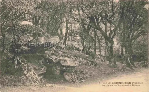 AK / Ansichtskarte Ile-de-Noirmoutier Sables-d Olonne 85 Vendee Entree de la Chambre des Dames