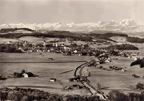 AK / Ansichtskarte Isny Allgaeu Bayern Gesamtansicht mit Alpenpanorama