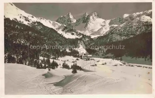AK / Ansichtskarte Preda Albula GR Hotel Preda Kulm mit Skifelder