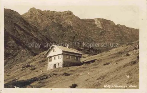 AK / Ansichtskarte Lermoos Tirol AT Wolfratshauser Huette