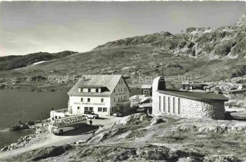 AK / Ansichtskarte Grimsel Passhoehe Hotel Grimsel-Passhoehe Berghotel Bergsee Alpen