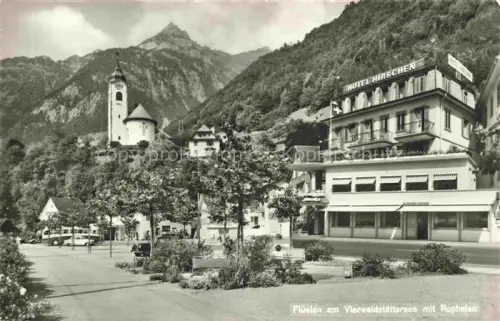 AK / Ansichtskarte Flueelen Vierwaldstaettersee UR Hotel Hirschen Kirche