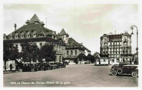 AK / Ansichtskarte LA CHAUX -DE-FONDS NE Place de la gare