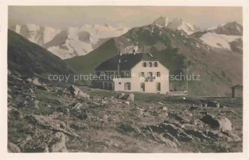 AK / Ansichtskarte Muottas Muraigl Muottas Murail 2453m GR Hotel Muottas Muraigl mit Berninakette