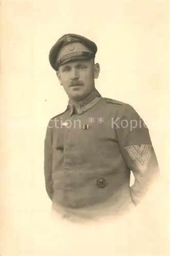 AK / Ansichtskarte WK1 Militaria Deutschland Soldat Foto Portrait 