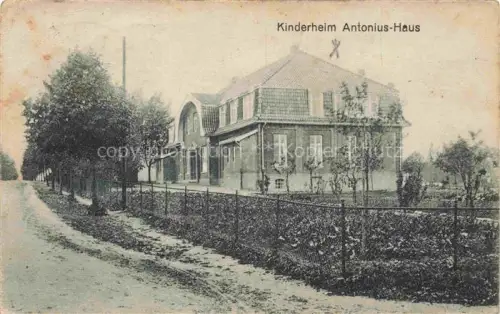 AK / Ansichtskarte NIENDORF  Ostseebad Timmendorferstrand Kinderheim Antonius Haus