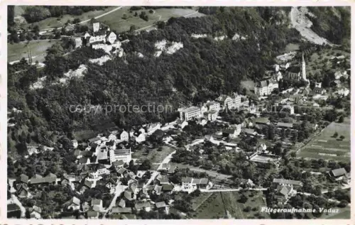 AK / Ansichtskarte Vaduz Liechtenstein FL Fliegeraufnahme