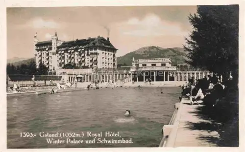 AK / Ansichtskarte Gstaad Saanen BE Royal Hotel Winter Palace und Schwimmbad