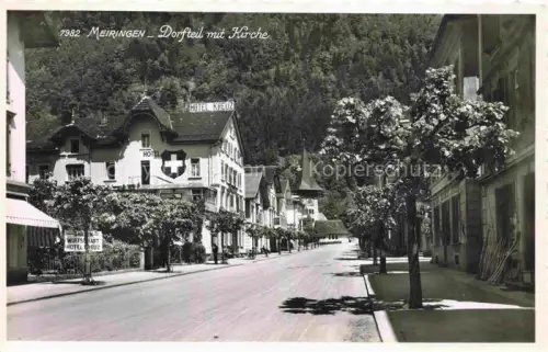 AK / Ansichtskarte Meiringen Oberhasli BE Dorfteil mit Kirche