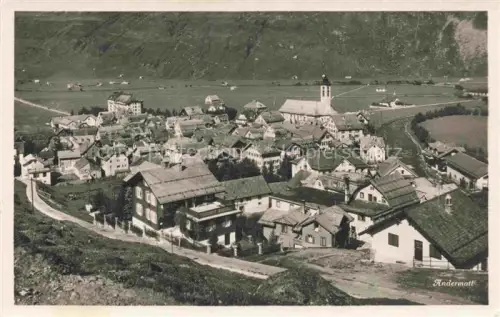 AK / Ansichtskarte Andermatt UR Ortsansicht mit Kirche