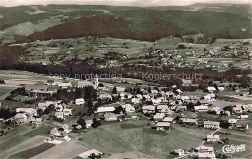 AK / Ansichtskarte Hoechenschwand Schwarzwald BW Panorama mit Blick auf Haeusern