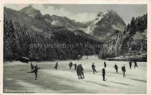 AK / Ansichtskarte Riessersee Garmisch-Partenkirchen Eislaufbahn Wintersportplatz Olympische Winterspiele