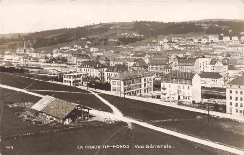 AK / Ansichtskarte LA CHAUX -DE-FONDS NE Vue generale aerienne