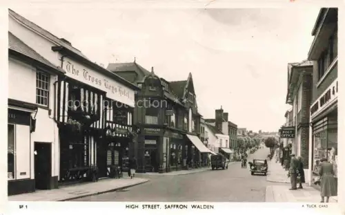 AK / Ansichtskarte Saffron Walden Uttlesford Essex UK High Street