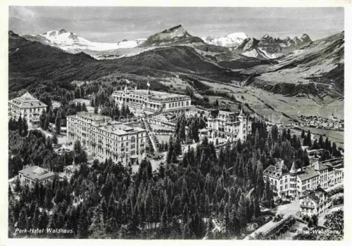 AK / Ansichtskarte Waldhaus Flims GR Parkhotel Waldhaus aus der Vogelperspektive