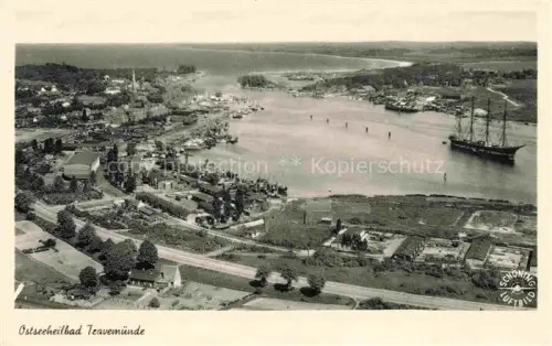 AK / Ansichtskarte TRAVEMueNDE Ostseebad Fliegeraufnahme
