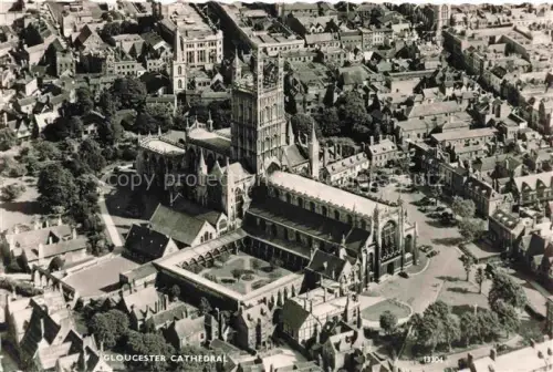 AK / Ansichtskarte Gloucester  UK Cathedral 