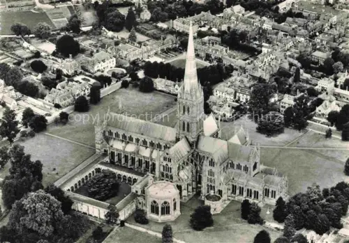 AK / Ansichtskarte SALISBURY   Wiltshire UK Cathedral 