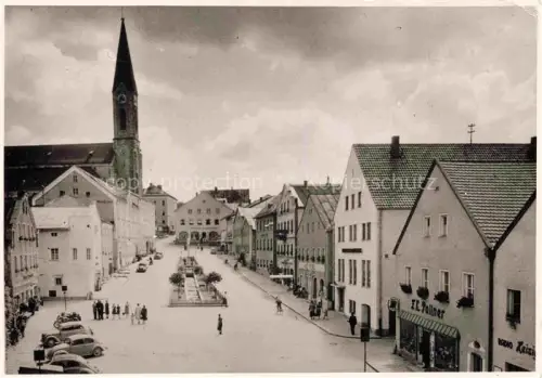 AK / Ansichtskarte Waldkirchen  Niederbayern Stadtzentrum mit Blick zur Kirche