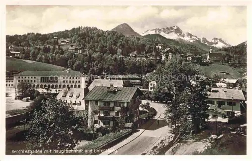 AK / Ansichtskarte BERCHTESGADEN Bayern Ansicht mit Hauptbahnhof Blick gegen Untersberg
