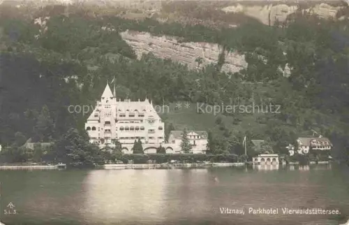 AK / Ansichtskarte Vitznau Witznau Vierwaldstaettersee LU Parkhotel am Vierwaldstaettersee Ansicht vom See aus