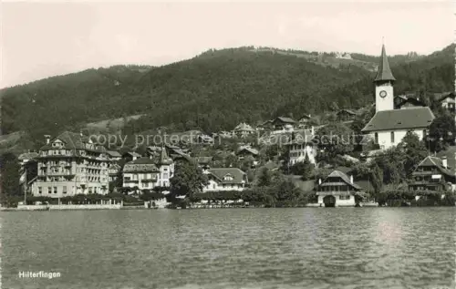 AK / Ansichtskarte Hilterfingen Thunersee BE Ansicht vom See aus Blick zur Kirche