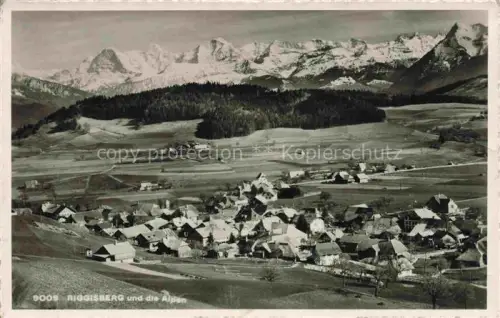 AK / Ansichtskarte Riggisberg Seftigen BE Panorama und die Alpen