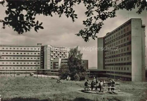 AK / Ansichtskarte Litvinov Oberleutensdorf CZ Park Wohnhaeuser