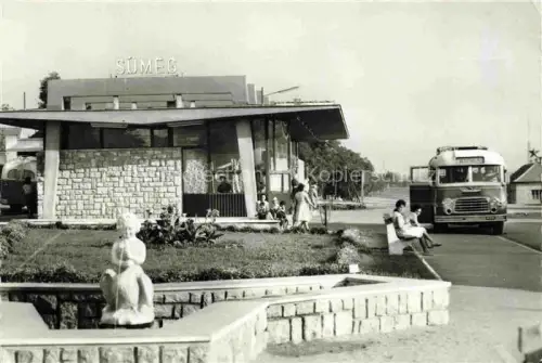 AK / Ansichtskarte Suemeg Veszprem Megye HU Bushaltestelle