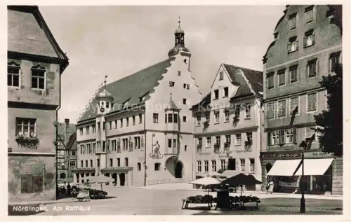AK / Ansichtskarte Noerdlingen Bayern Am Rathaus