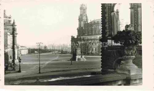 AK / Ansichtskarte Kamenz Sachsen Marktplatz Denkmal